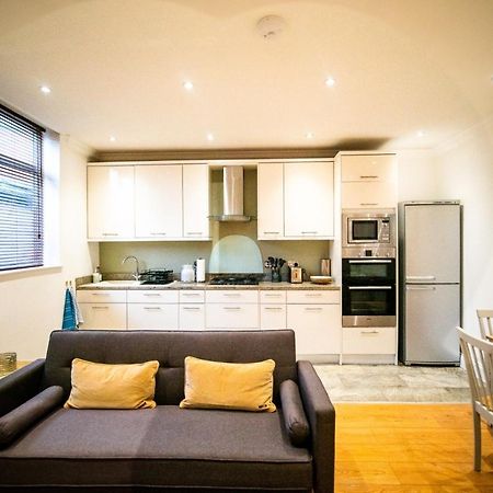 Stay With Serena Homes , One Bedroom Apartment Purley Zewnętrze zdjęcie